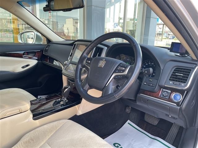 Toyota CROWN 2017 8092500-21