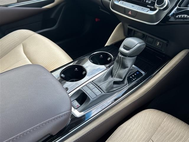 Toyota CROWN 2018 8092590-11