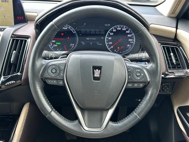 Toyota CROWN 2018 8092590-3