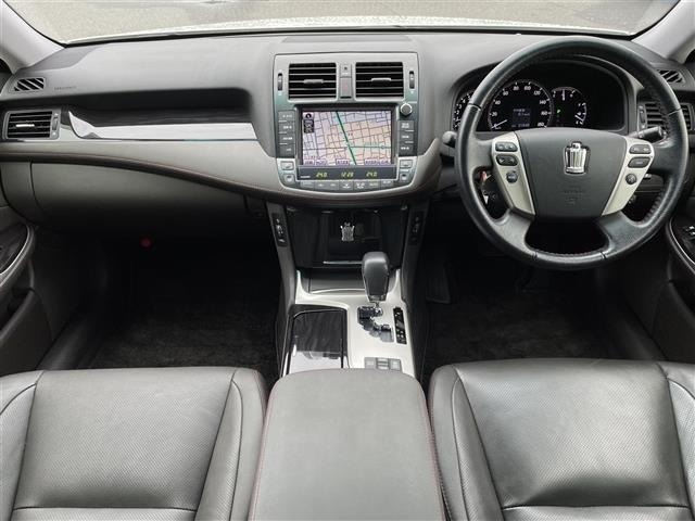 Toyota CROWN 2012 8092591-2
