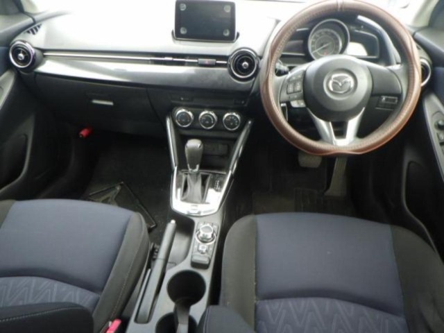 Mazda DEMIO 2016 8094842-3