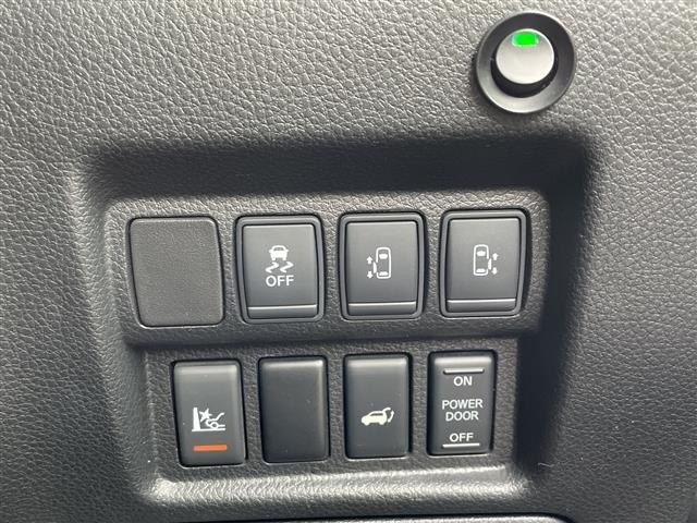 Nissan ELGRAND 2014 8095405-11