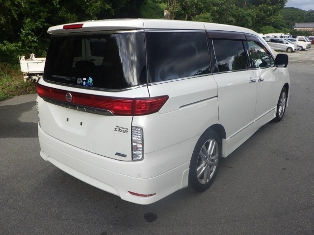 Nissan ELGRAND 2010 8095450-5