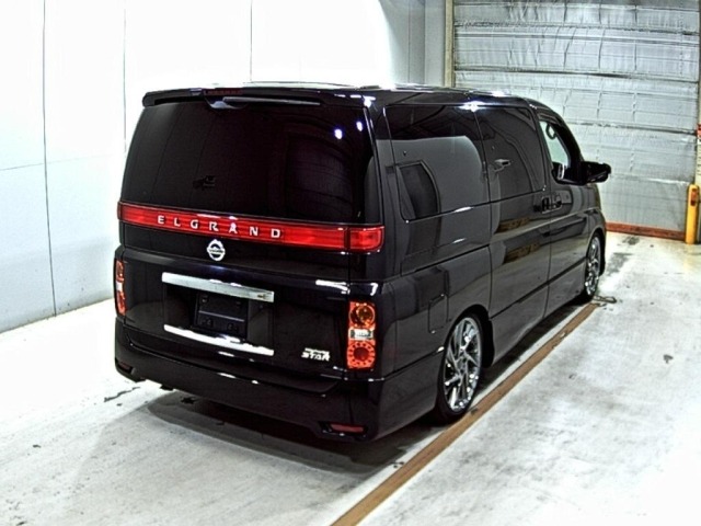 Nissan ELGRAND 2007 8095464-5