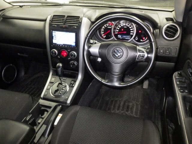 Suzuki ESCUDO 2011 8104126-3