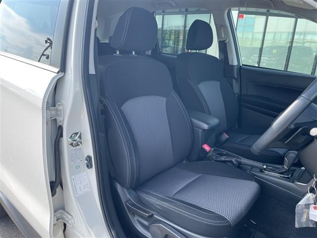 Subaru FORESTER 2016 8099683-6