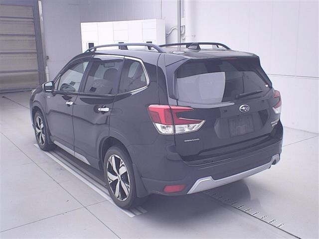 Subaru FORESTER 2021 8100015-1