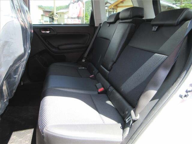 Subaru FORESTER 2015 8100034-9