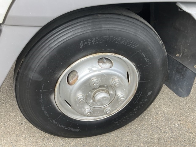 Isuzu FORWARD 1994 8104814-9
