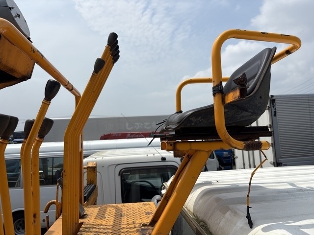 Isuzu FORWARD 1995 8104815-20