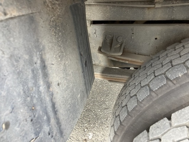 Isuzu FORWARD 1995 8104815-9