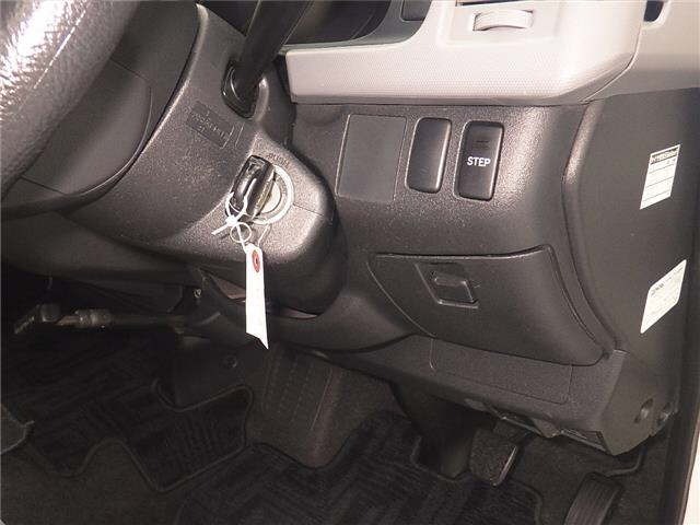 Toyota HIACE COMMUTER 2007 8104123-8