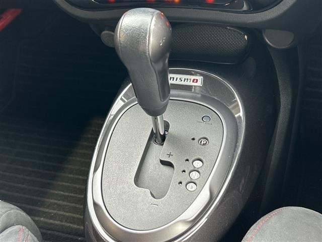 Nissan JUKE 2013 8103172-9