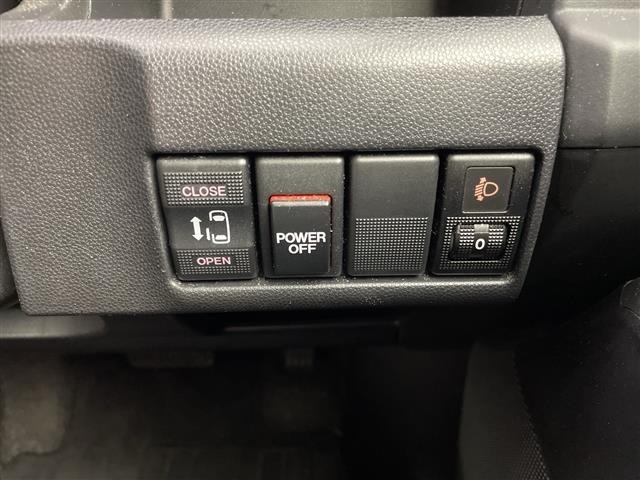 Nissan LAFESTA 2014 8104878-19