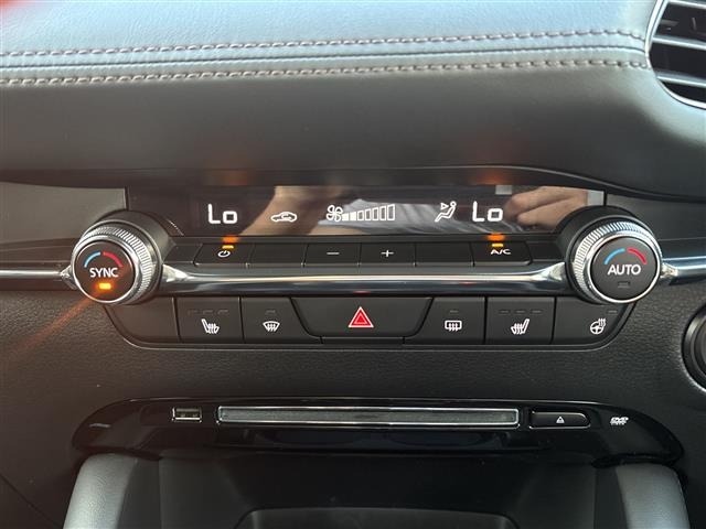 Mazda MAZDA3 2019 8096581-12