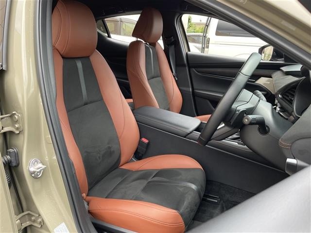 Mazda MAZDA3 2023 8096605-8