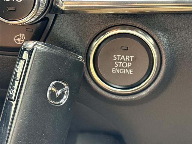 Mazda MAZDA3 2025 8096611-10