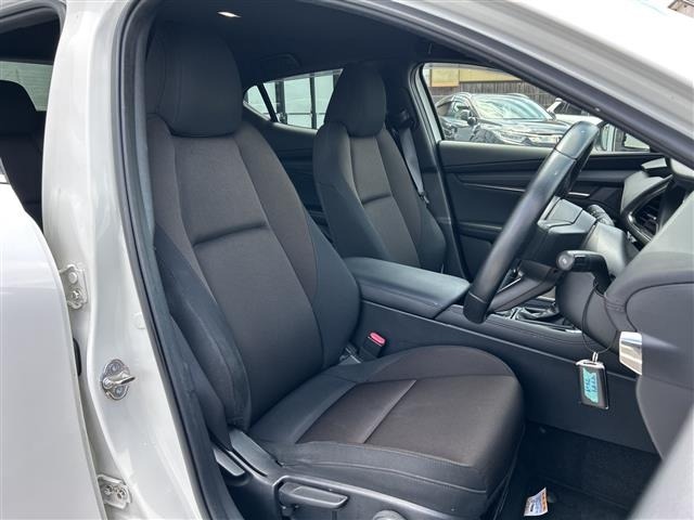 Mazda MAZDA3 2019 8096650-6