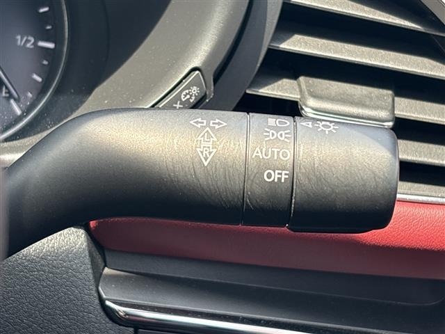 Mazda MAZDA3 2019 8096670-10