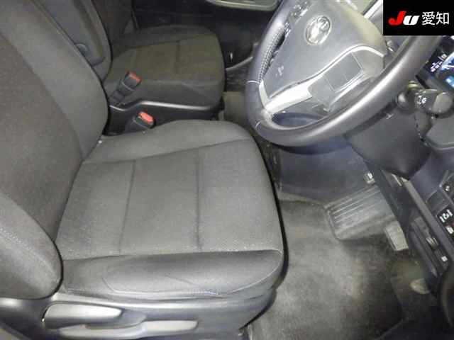 Toyota NOAH 2016 8091584-6