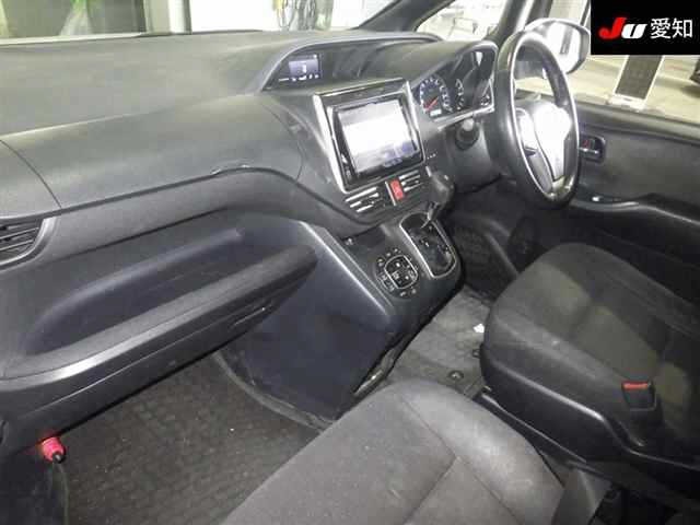 Toyota NOAH 2015 8091599-3