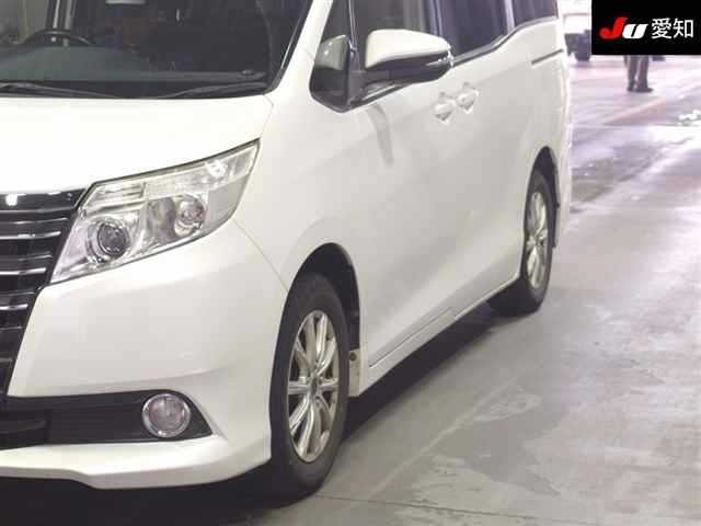 Toyota NOAH 2015 8091599-7