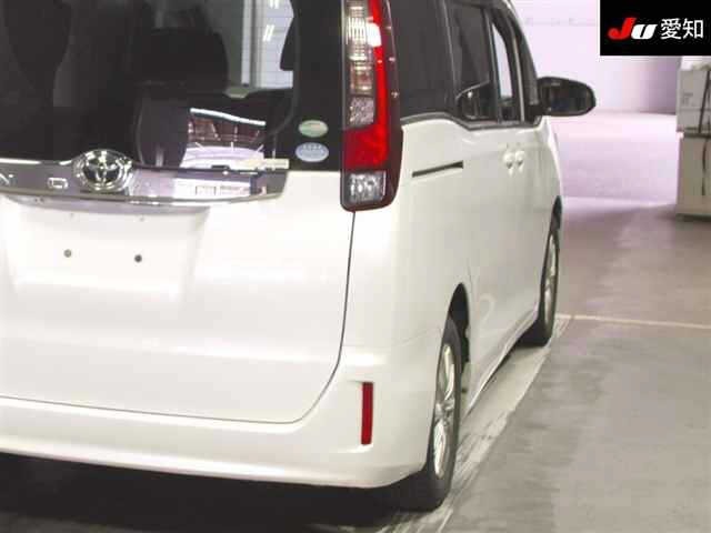 Toyota NOAH 2015 8091599-8