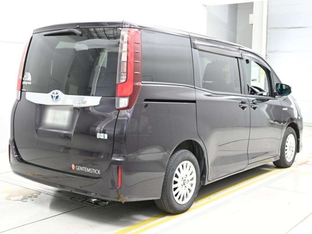 Toyota NOAH 2014 8091667-1