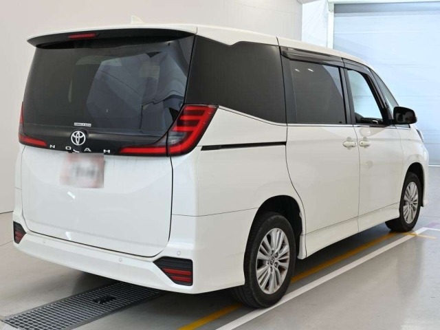 Toyota NOAH 2023 8091679-1