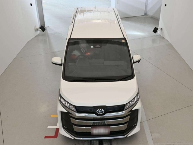 Toyota NOAH 2023 8091679-7