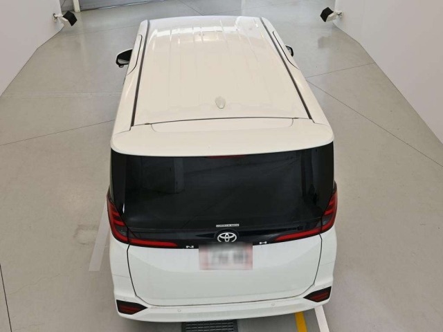 Toyota NOAH 2023 8091679-8