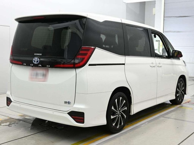 Toyota NOAH 2023 8091686-1