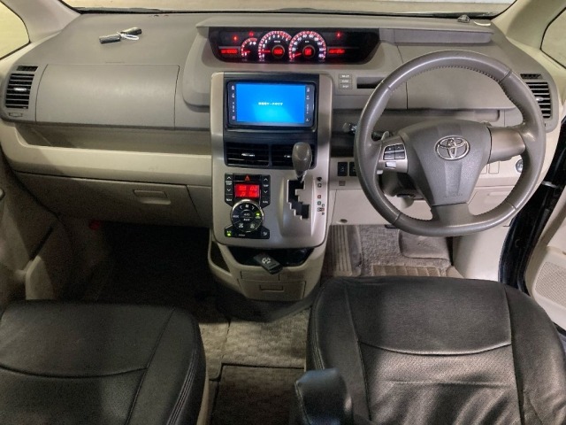 Toyota NOAH 2011 8091707-3