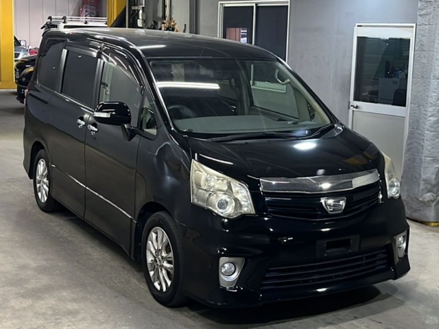 Toyota NOAH 2011 8091707-4