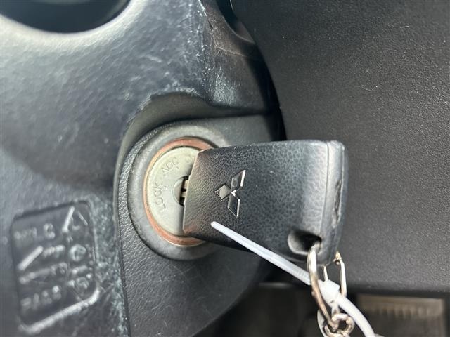 Mitsubishi PAJERO 2015 8100438-8