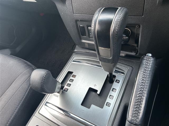 Mitsubishi PAJERO 2015 8100438-9