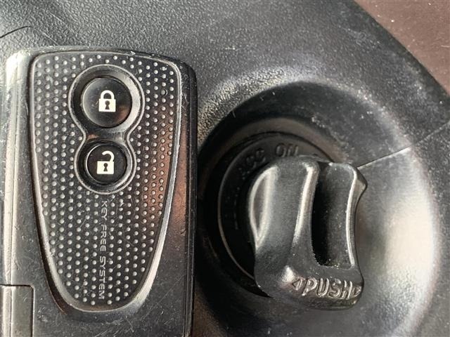 Toyota PASSO 2013 8089111-1
