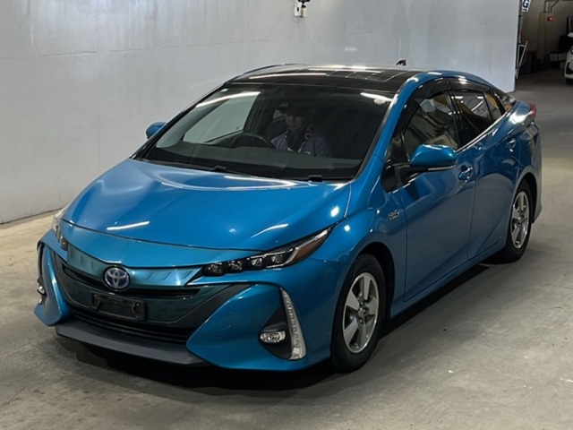 Toyota PRIUS PHV 2017 8101051-0