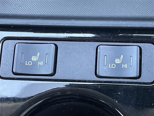 Toyota PRIUS PHV 2021 8101647-16