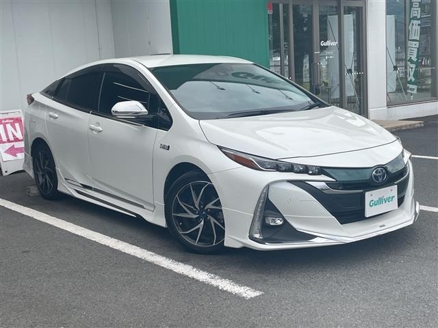 Toyota PRIUS PHV 2019 8101758-0