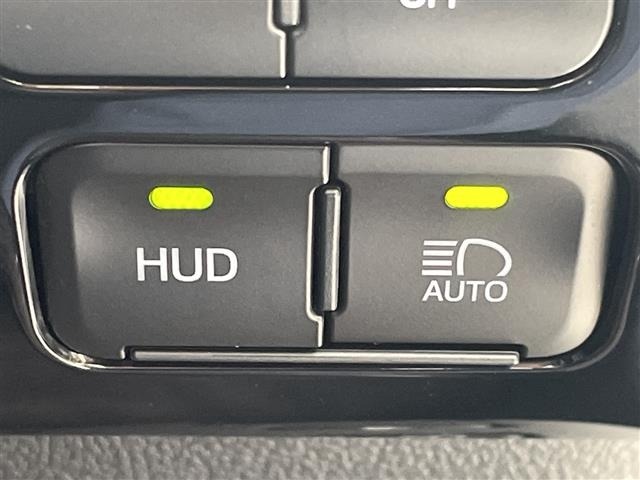Toyota PRIUS PHV 2019 8101758-3