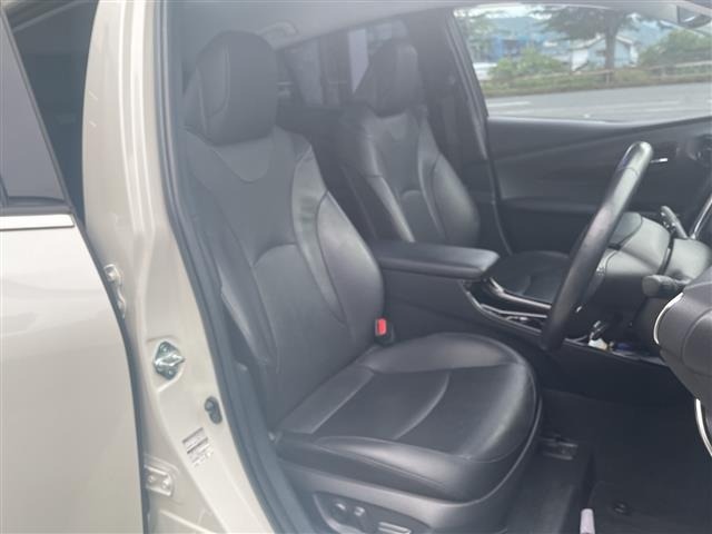 Toyota PRIUS PHV 2019 8101758-9