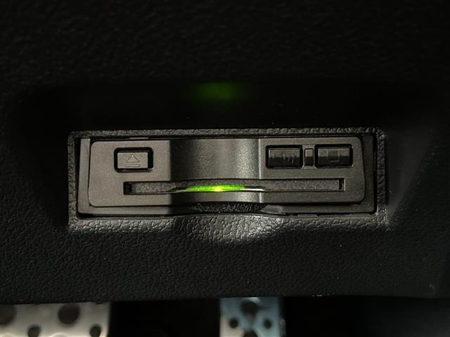 Toyota PRIUS PHV 2018 8101759-17