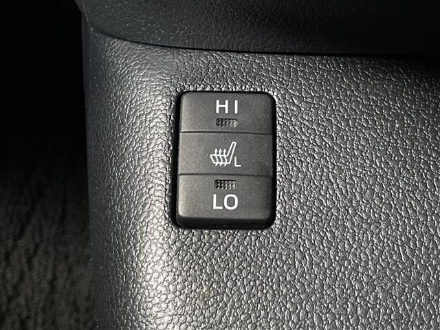Toyota PRIUS PHV 2018 8101759-21