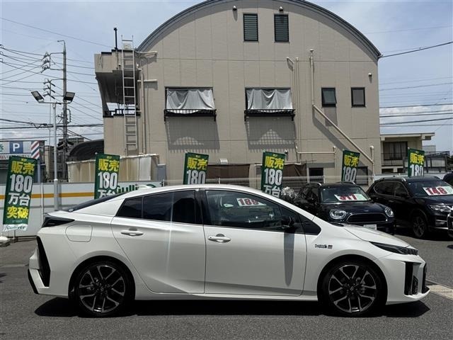 Toyota PRIUS PHV 2018 8101759-8