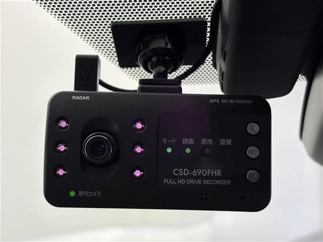 Toyota PRIUS PHV 2017 8101853-10