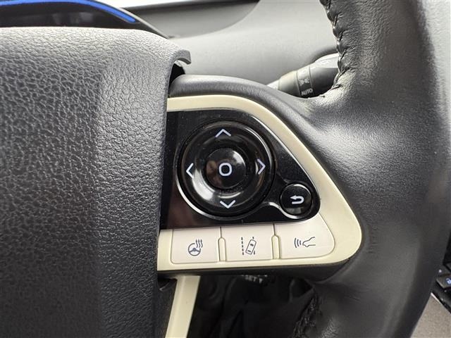 Toyota PRIUS PHV 2017 8101853-8