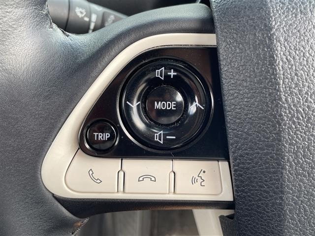 Toyota PRIUS PHV 2017 8101854-3
