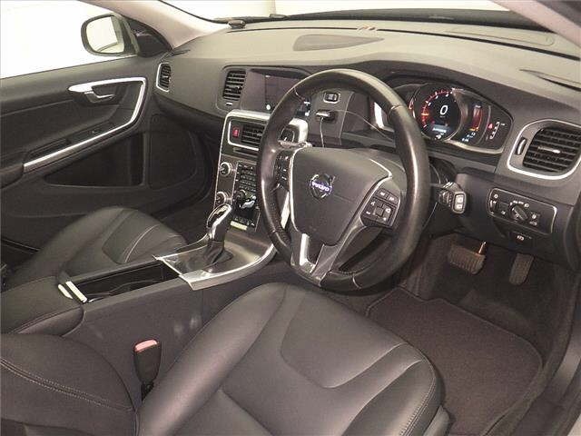 Volvo S60 2015 8090345-3