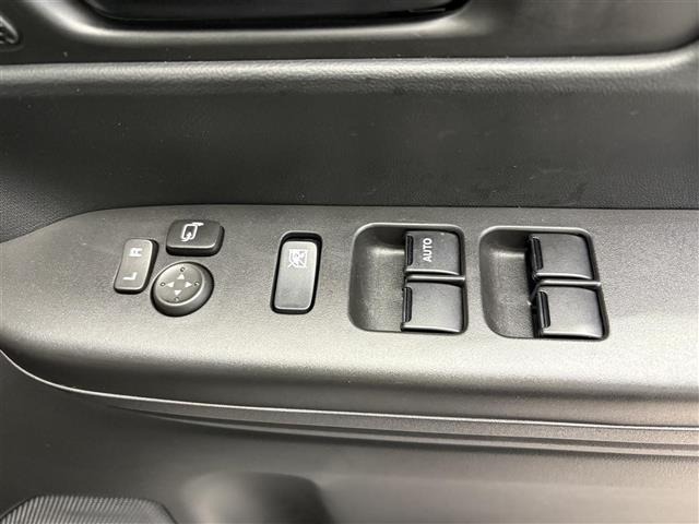 Suzuki SPACIA 2025 8103726-11